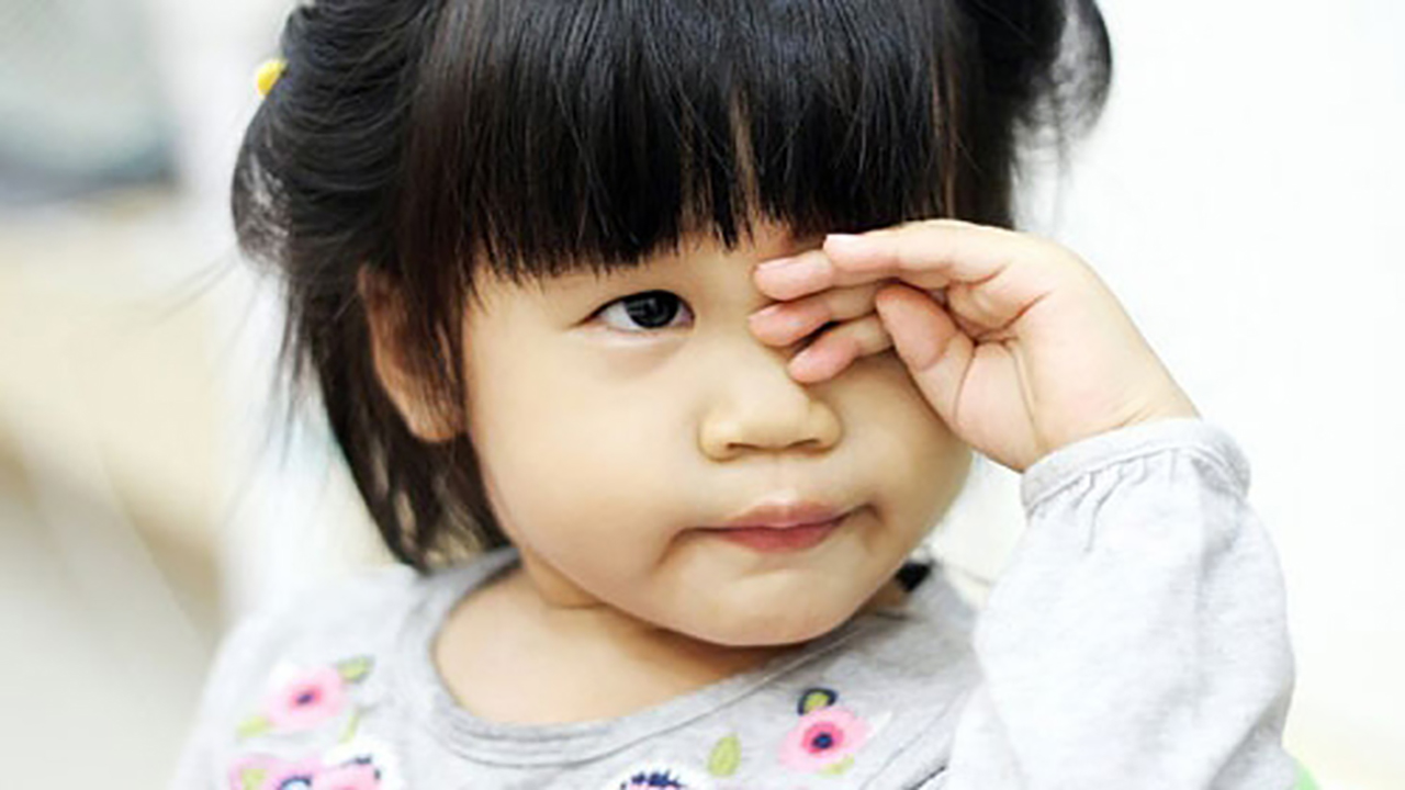 Đục thủy tinh thể bẩm sinh